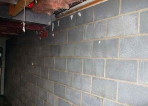 Cracked Concrete Wall Reconstruction